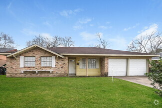 Building Photo - 5751 Oakham St