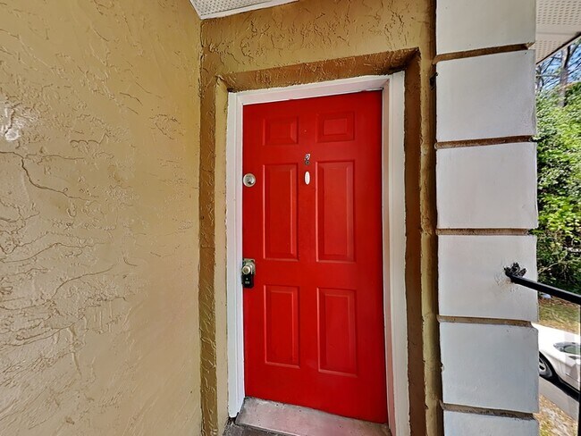 Foto del edificio - 2550 S Park Ave