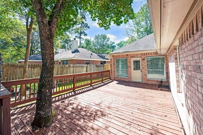 Building Photo - 135 W Russet Grove Cir