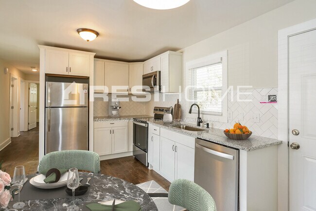 Foto del edificio - 3610 Clifton Ave