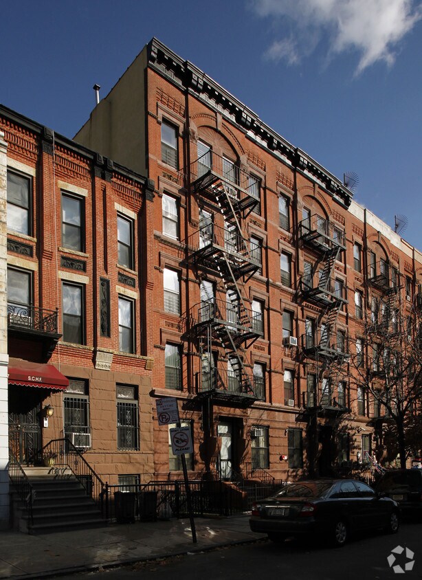 153 W 132nd St - West 132Nd Street Cluster