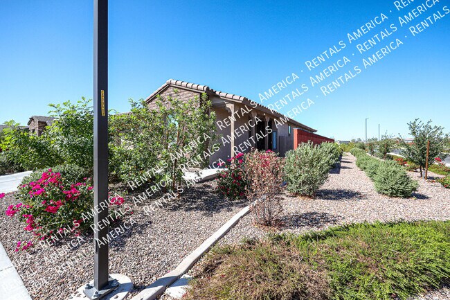 Foto del edificio - Gorgeous Open Concept 4 Bed Floorplan in C...