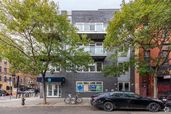 Building Photo - 342 Bedford Ave