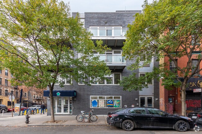 Foto del edificio - 342 Bedford Ave