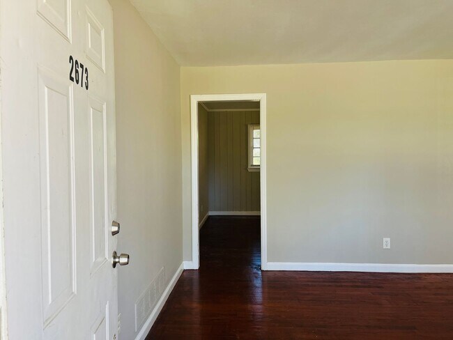 Foto del edificio - Renovated 3 bedroom 1.5 bathroom home in A...