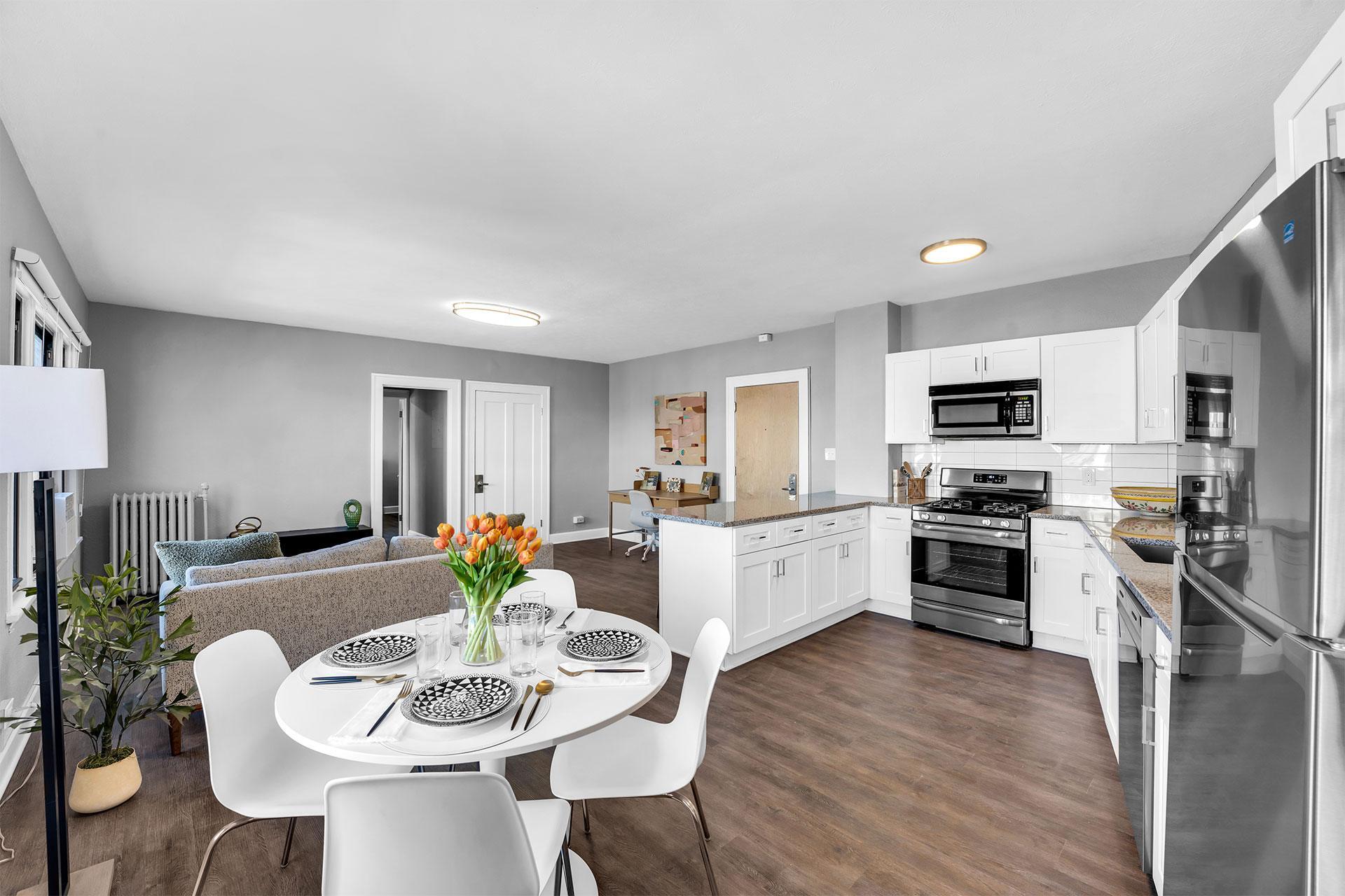 University East Apartments – photo 1