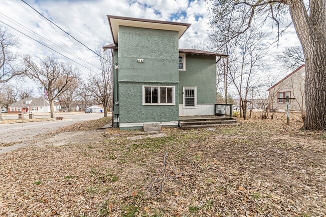 Building Photo - Please View 3D Virtual Walk-Through Before Scheduling a Showing