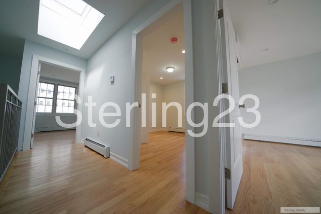 Building Photo - 2329 32nd St