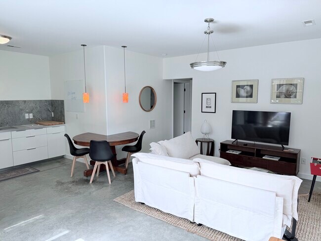 Foto del edificio - 100 Nevada Ave