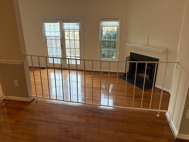 Foto del edificio - 1331 Chetworth Ct