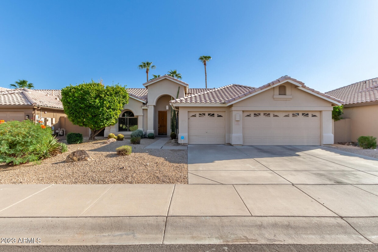 Primary Photo - 9381 E Davenport Dr