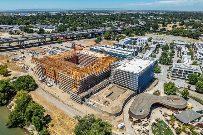 Building Photo - Pierside Apartments