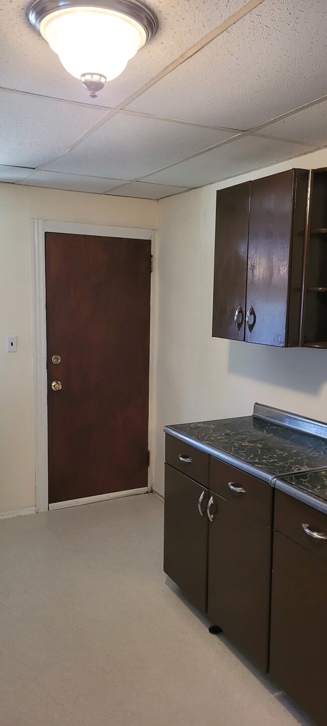 Foto del edificio - 557 E Market St