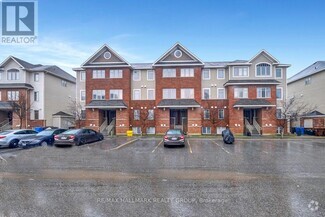 Building Photo - 127-127 Keltie Private