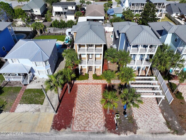 Building Photo - 6730 Beach Dr