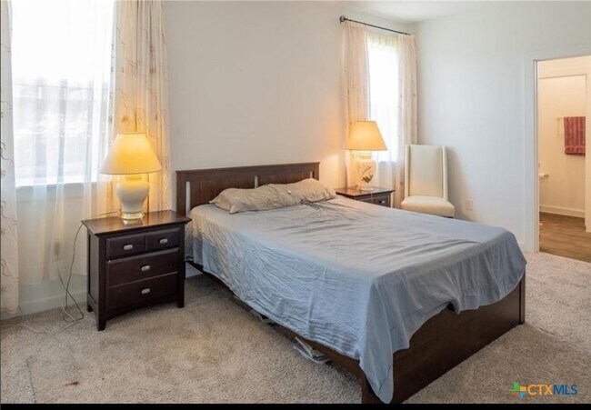 Foto del edificio - 14020 Neskar Dr