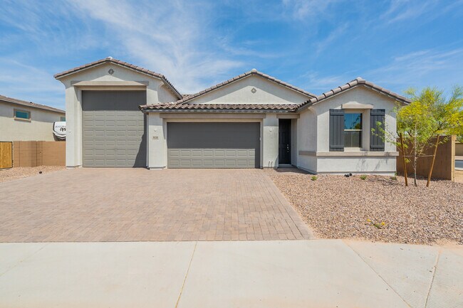 Building Photo - 818 W Palo Verde Dr