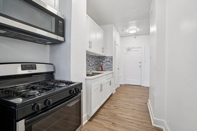 Building Photo - Park Wilshire