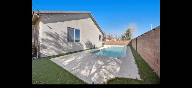 Building Photo - 792 Valley Rise Dr