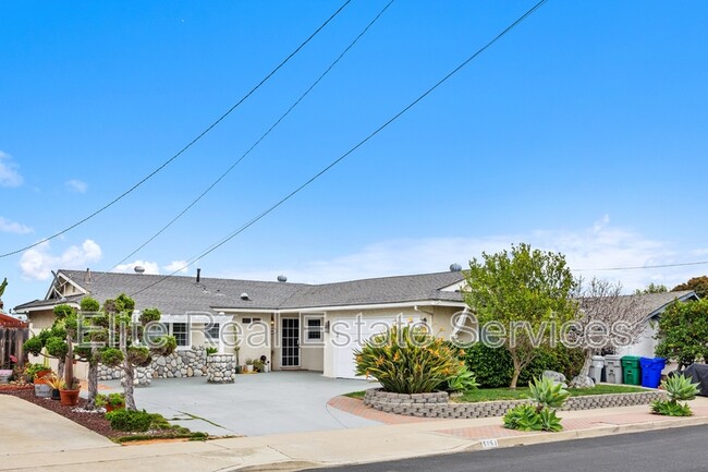 Foto del edificio - 5051 Providence Rd