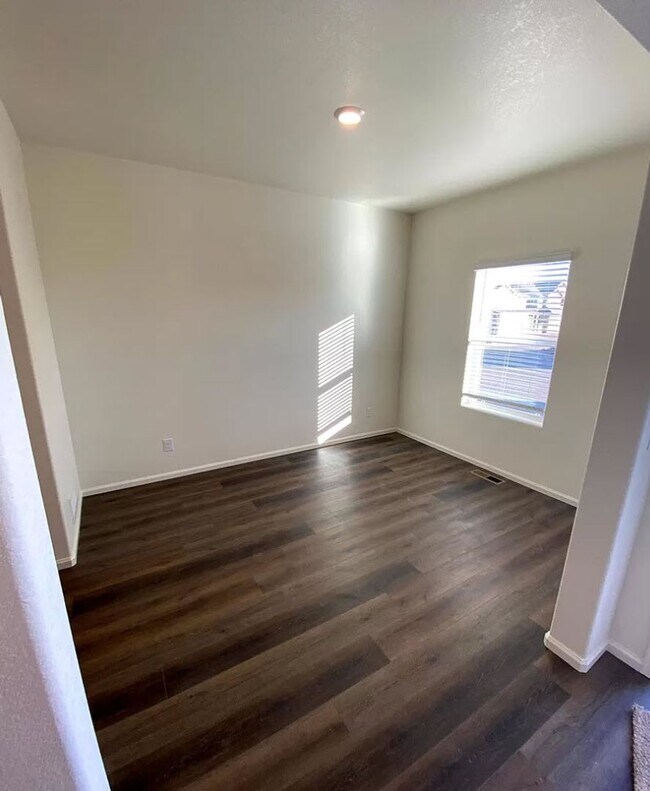 Building Photo - 9764 Chalkstone Ln
