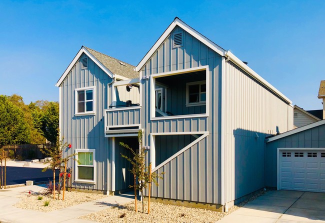 Building Photo - Farmstead