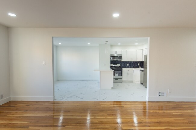 Foto del edificio - 505 Adams Ln