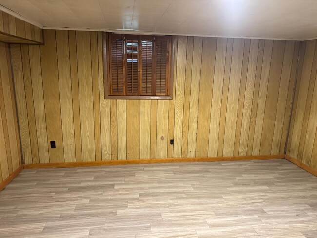 Foto del edificio - 335 E Campbell Ave