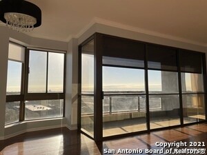 Foto del edificio - 7887 Broadway