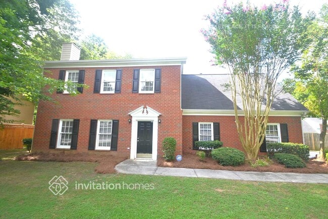 Building Photo - 2880 Park Chase Dr