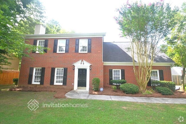 Building Photo - 2880 Park Chase Dr