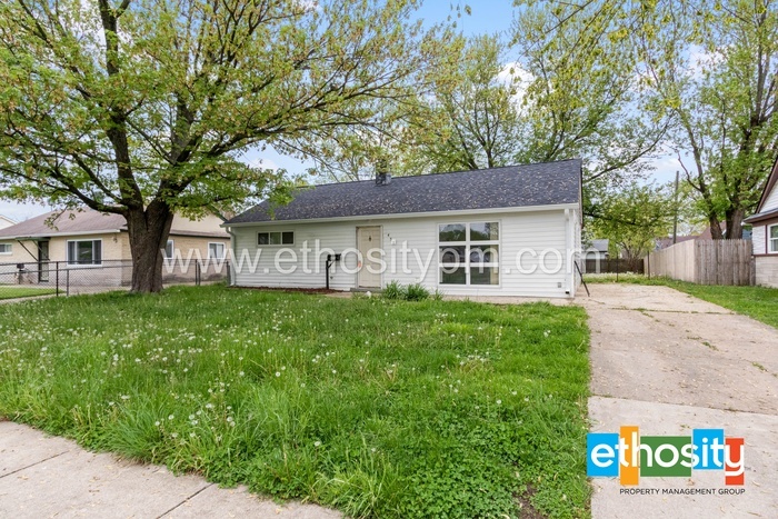Foto principal - 455 Southgate Drive Greenwood, Indiana