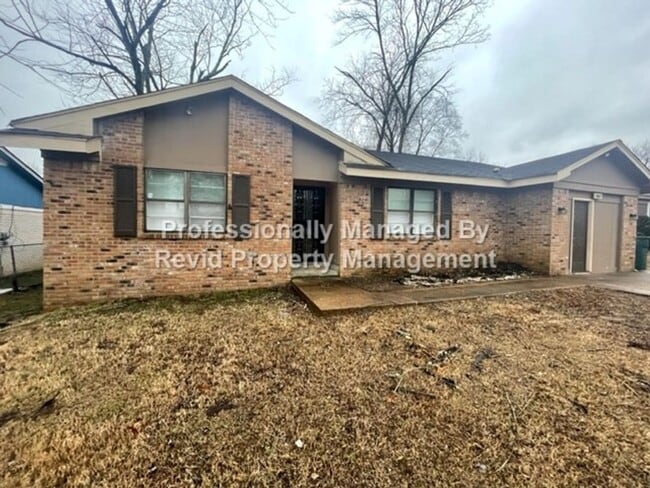 Building Photo - Spacious 3 Bedroom Home in Raleigh!