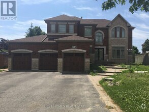 Building Photo - 1727 Hadrian Ct