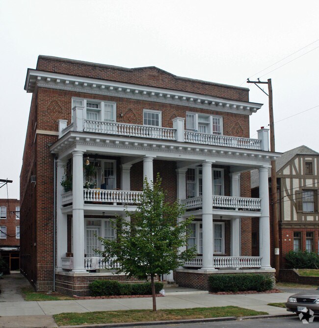 Building Photo - 706 N Arthur Ashe Boulevard