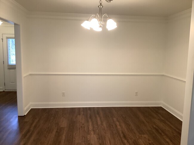 Foto del edificio - 7953 Country Lakes Rd