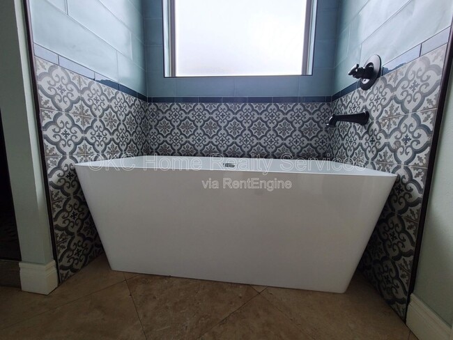 Foto del edificio - 4800 Hambletonian Ln