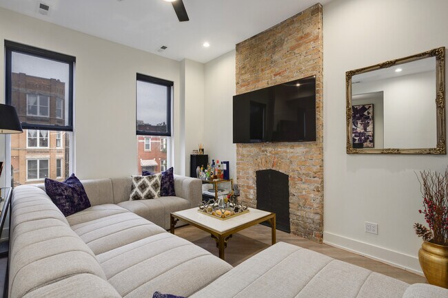 Building Photo - 1242 N Campbell Ave