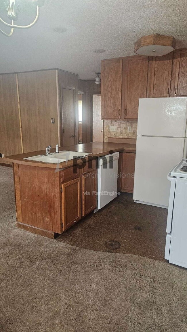 Building Photo - 955 4th St