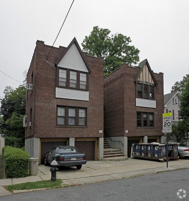 612614 Davis Ave, Staten Island, NY 10310 Apartments Staten Island