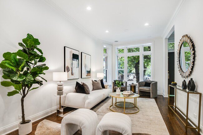 Building Photo - 45 E Division St