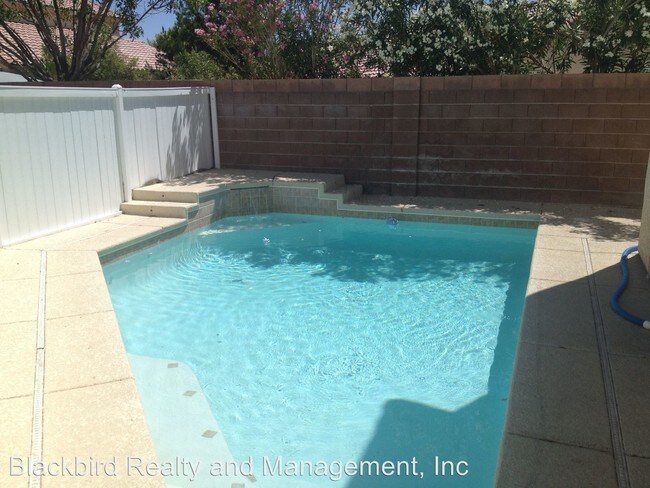 Building Photo - 4 br, 2.5 bath House - 4502 Dagnar Court