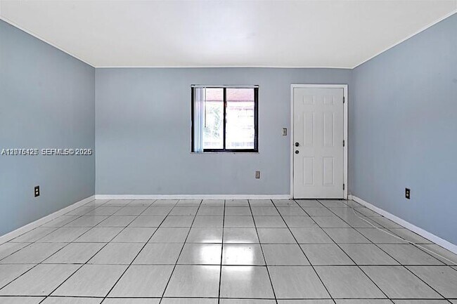 Building Photo - 2194 W 60th St