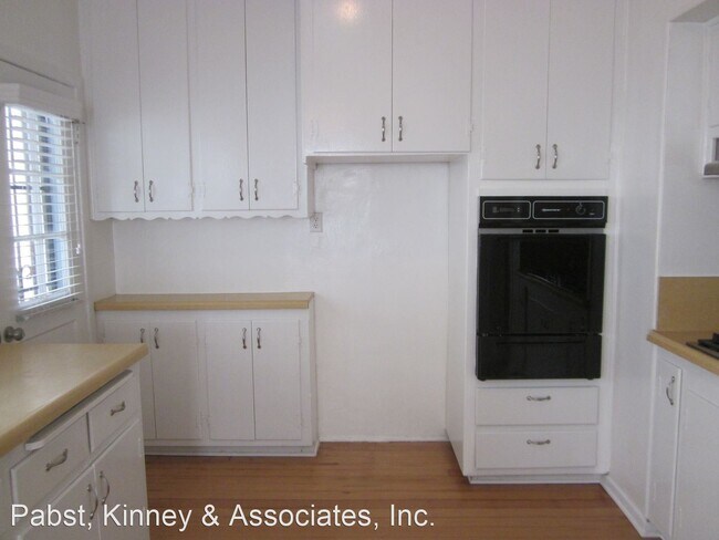 Foto del edificio - 4105 E 4th St