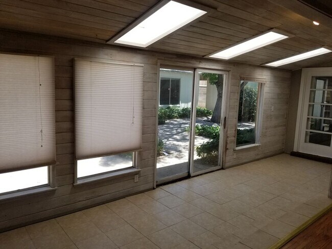 Sunroom - 3404 Dellwood Ct NE