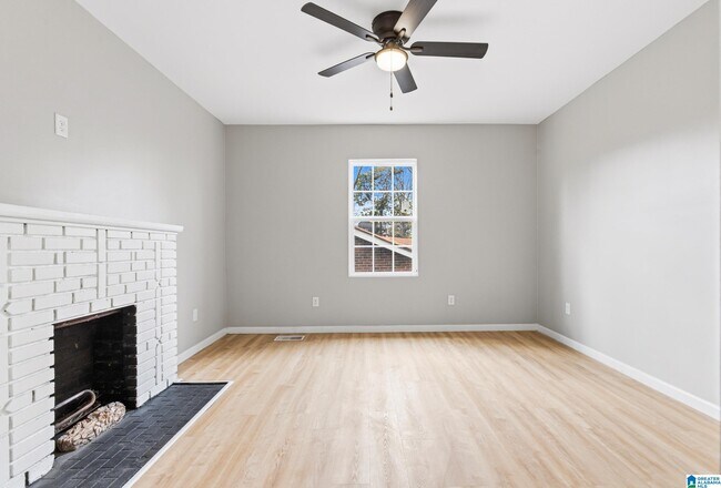 Foto del edificio - 1730 Damon St
