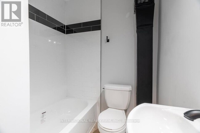 Building Photo - 1284 Gramercy Park Pl
