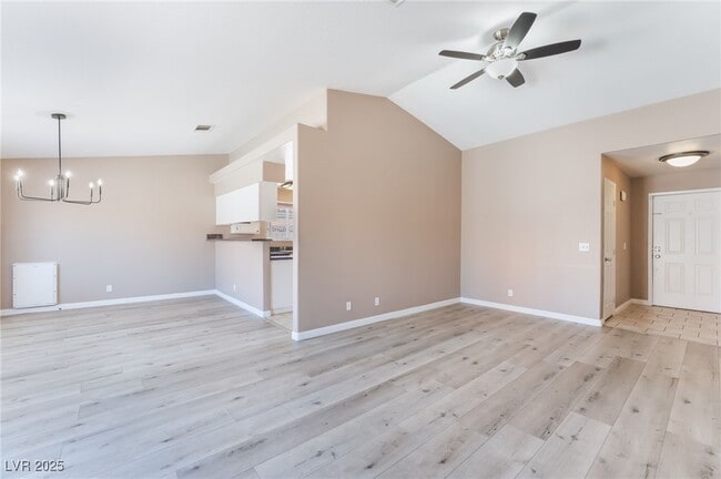 Building Photo - 5033 Drummond Rd