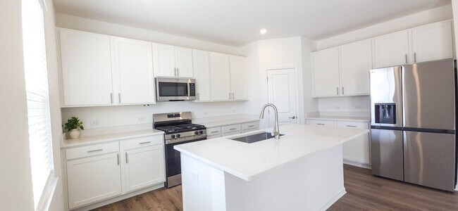 Foto del edificio - 8487 Redmond St