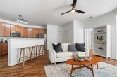 Foto principal - PRE-LEASE 2025/2026: Poolside 2-Bedroom, 2...